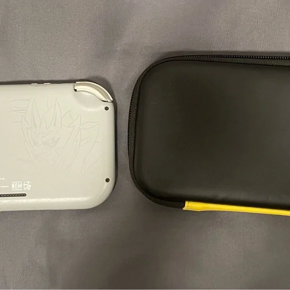 Nintendo Switch Lite - Light Gray with Teal Buttons - Picture 2 of 3